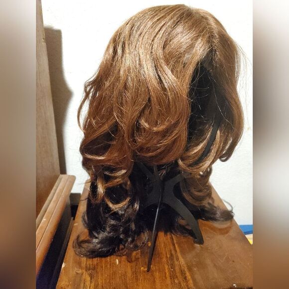Nwt Vanessa Top Super C-Side Lace Wig- Milkis Chestnut - Picture 8 of 16